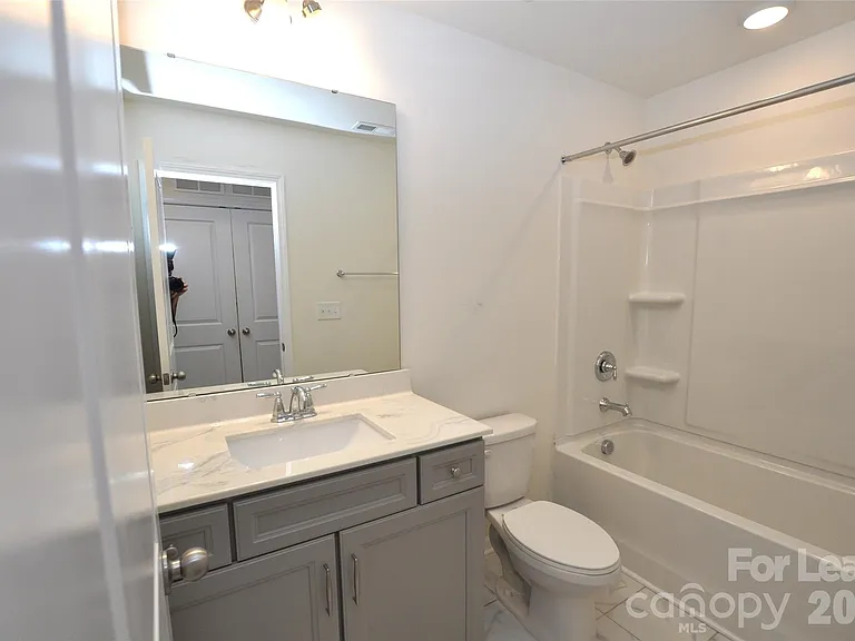 536 Laurel Walk Ln — Photo 27