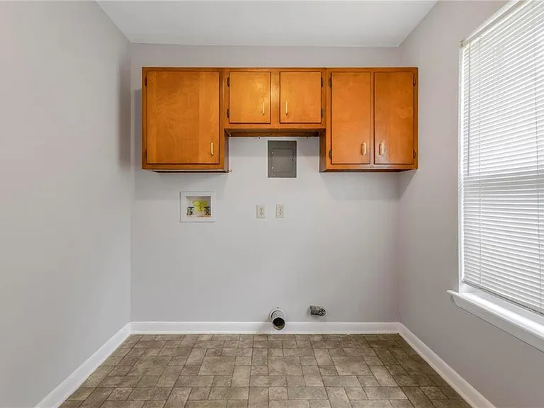 2316 Woodland Rd — Photo 15