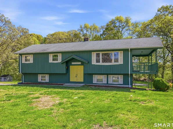16 Julian Drive, Preston, CT 06365