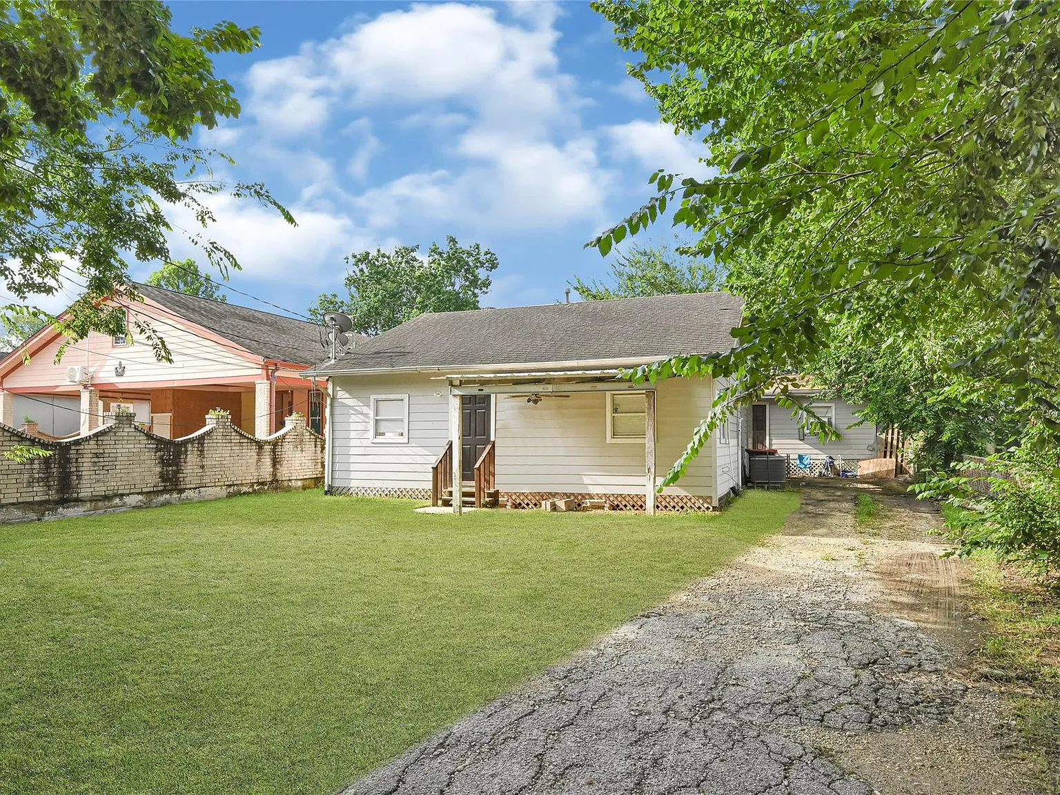 3 bed, 2.0 bath, 1134 sqft, $1,500 — Photo 3