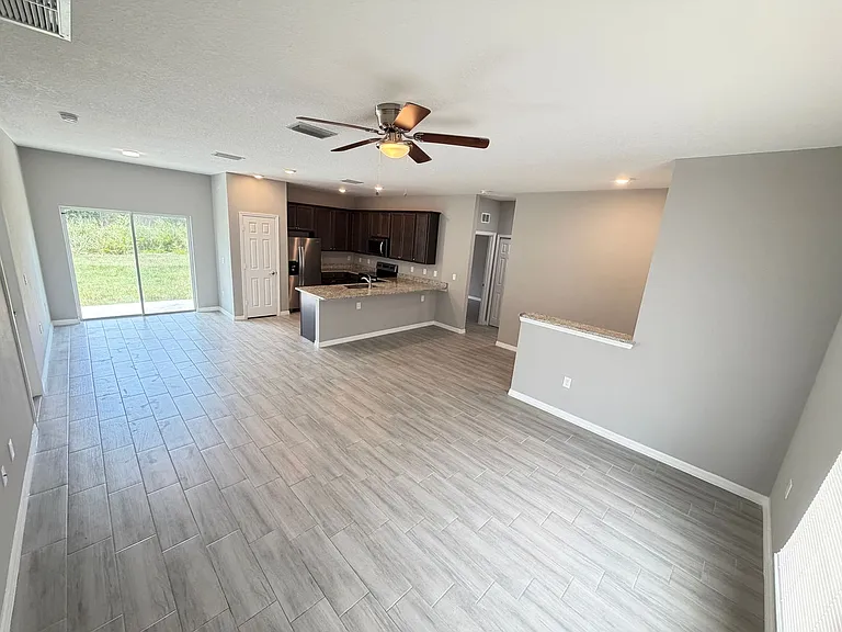 1388 Hazel St NW — Photo 6