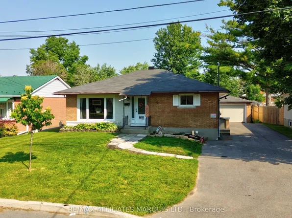 1015 Edythe Ave, Cornwall, ON K6J 1N8