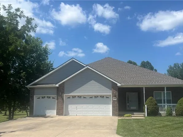 2320 N 100th Ter, Kansas City, KS 66109