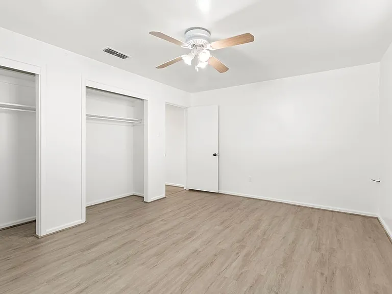 1418 E Crescent Dr — Photo 8