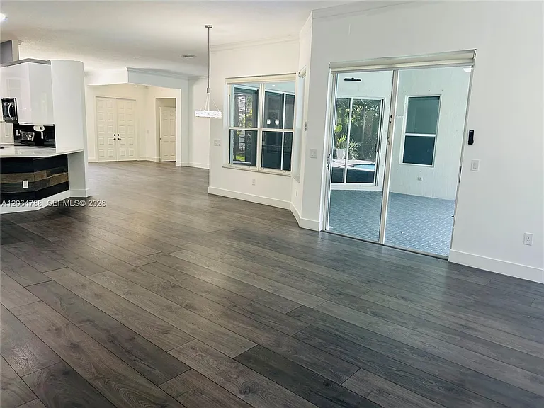 1046 SW 159th Way — Photo 19
