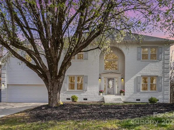 6087 Diamond Pl, Harrisburg, NC 28075