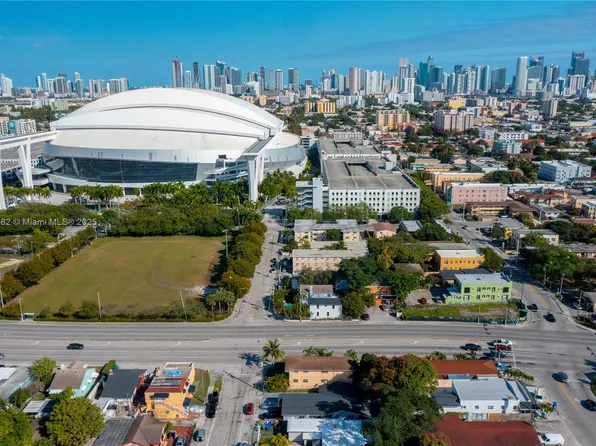 1700 NW 4th St, Miami, FL 33125