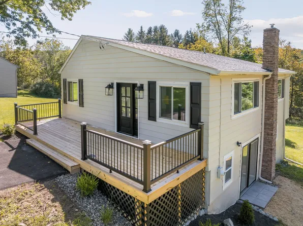 228 Pierce Hill Rd, Vestal, NY 13850
