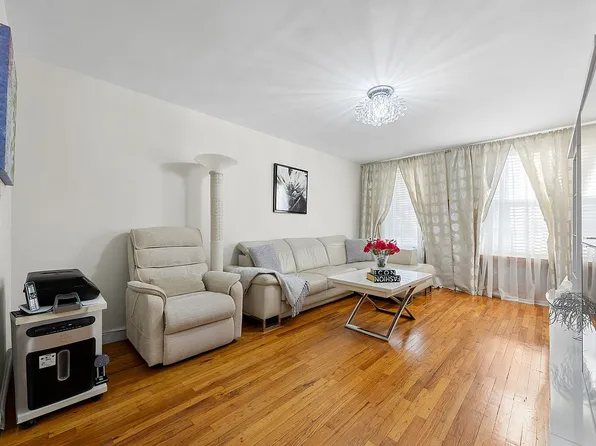 2285 Bragg St APT 2H, Brooklyn, NY 11229