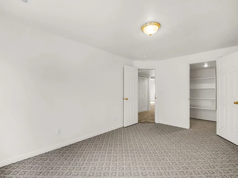 1429 W Flint Meadow Dr — Photo 34