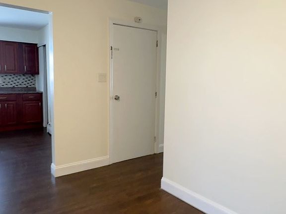 2nd image of 12-16 E 10th St #L-2