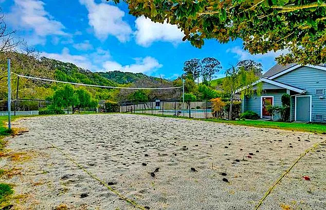 7860 Canyon Meadow Cir #A — Photo 18