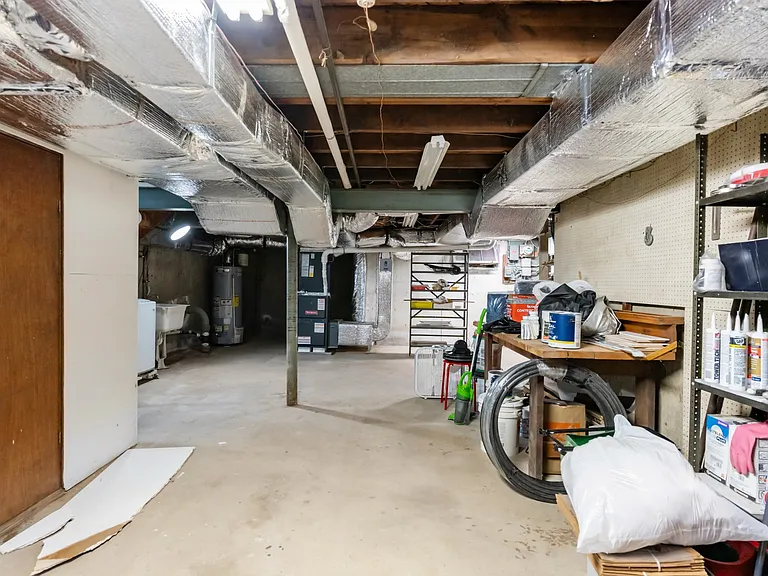 31 Frederick Ln — Photo 62