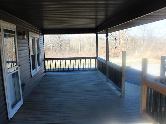 3rd image of 1555 Baltic Loop