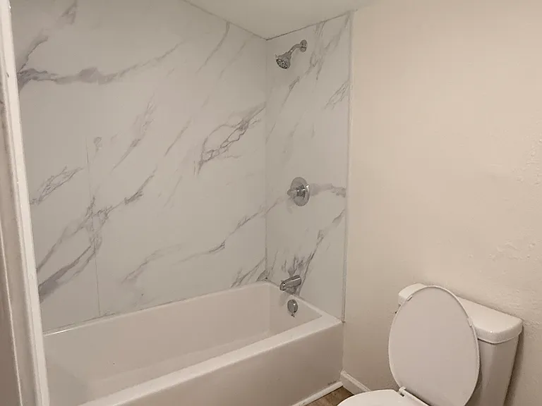105 Decatur St — Photo 4