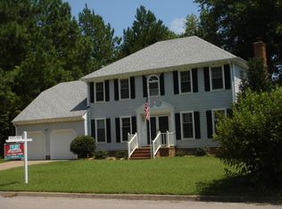913 Baydon Ln, Chesapeake, VA 23322