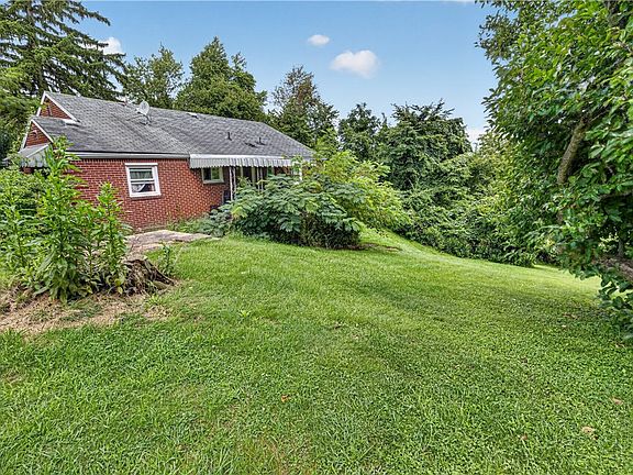 3rd image of 4194 Battle Ridge Rd