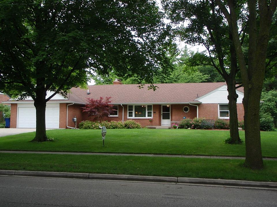 1228 Holyrood St, Midland, MI 48640 Zillow