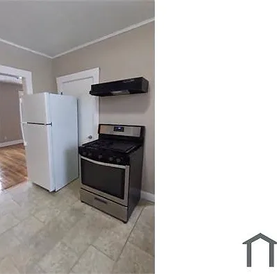 279 Chestnut St #2 — Photo 3