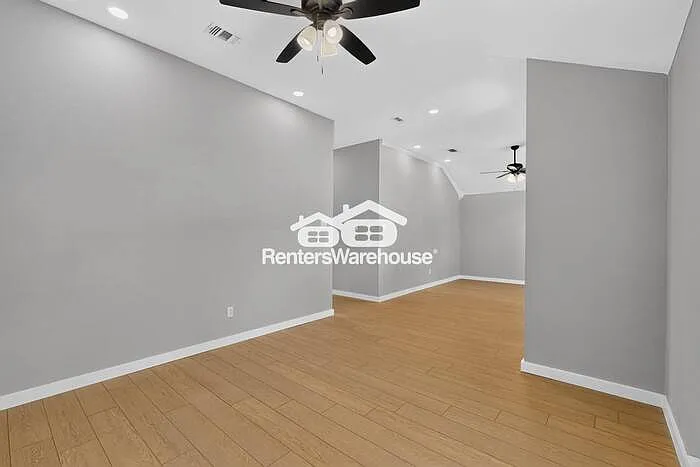 4412 Fox Meadows Ln — Photo 11