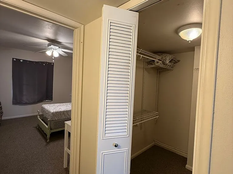 3730 Fairfield Ave #242 — Photo 12