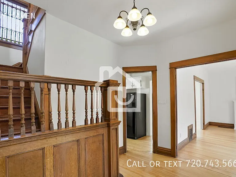 2915 E 14th Ave — Photo 4