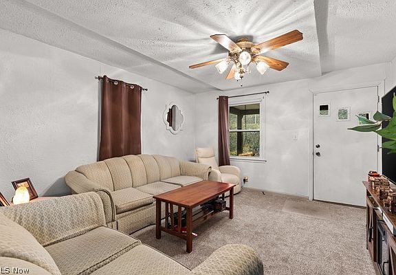 4th image of 163 Wall St