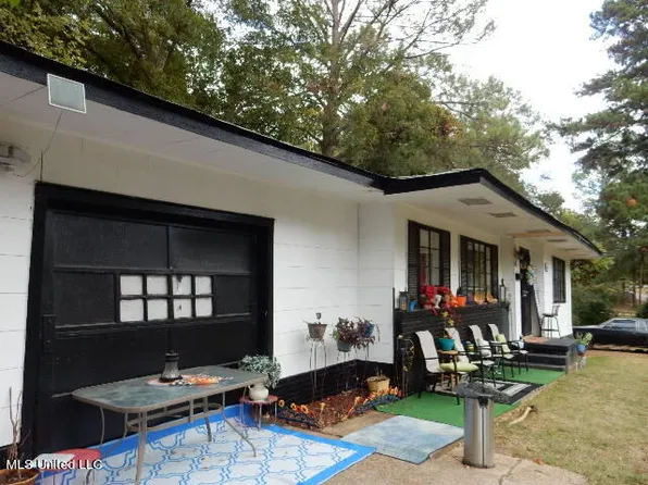 1016 Stuart St, Jackson, MS 39204