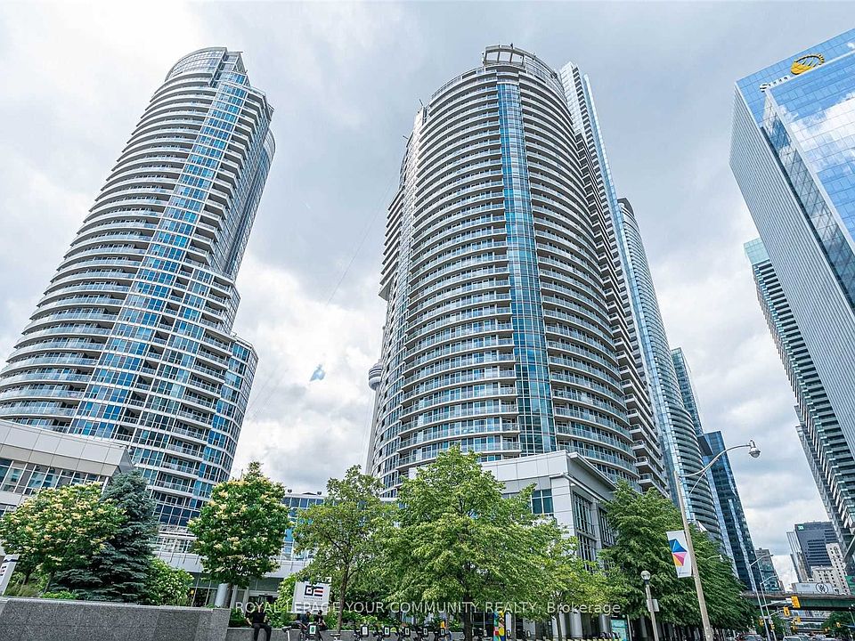 1st image of 8 York St #2206