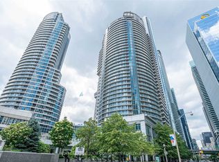 8 York St #2206, Toronto, ON M5J 2Y2