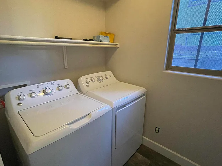 5168 W Morten Ave — Photo 10