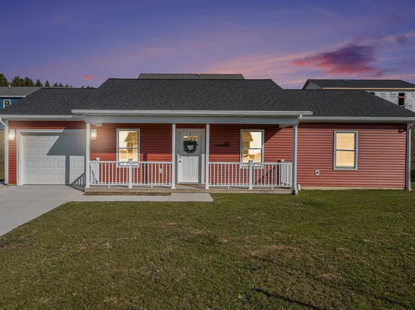 258 Stonecrest Dr, Shelby, MI 49455