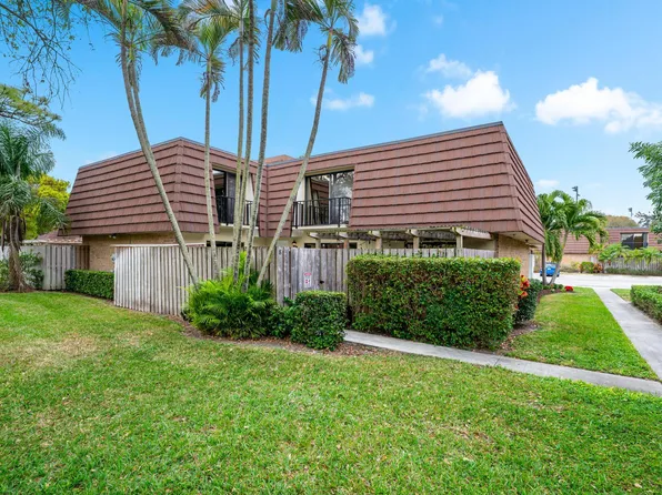 821 8th Lane, Palm Beach Gardens, FL 33418
