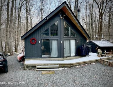 220 Ridge Rd, Pocono Lake, PA, 18347