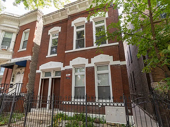 849 N Winchester Ave #1F, Chicago, IL 60622
