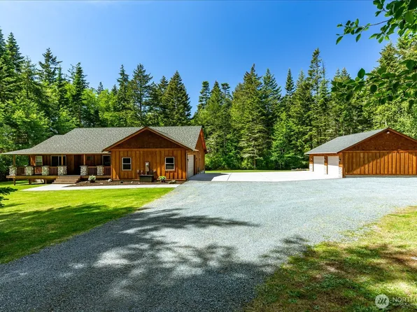 2057 Ocean Spray Lane, Oak Harbor, WA 98277