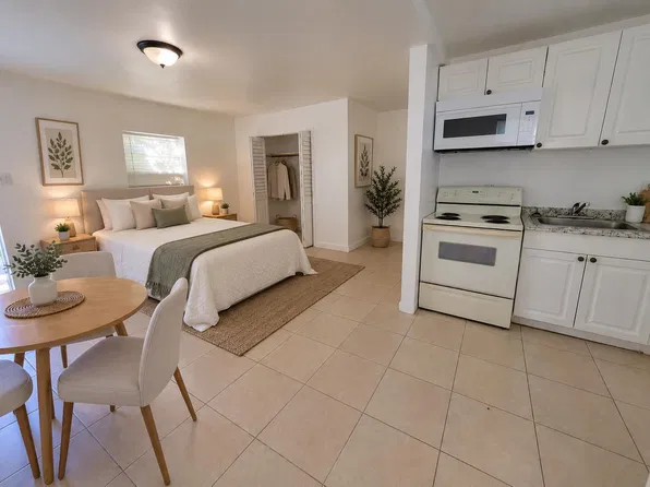 1853 NW 5th St #2, Miami, FL 33125
