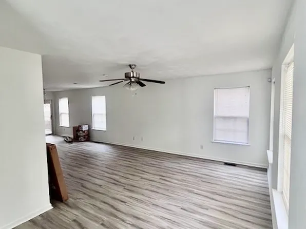 1520 Seaboard Ave, Chesapeake, VA 23324