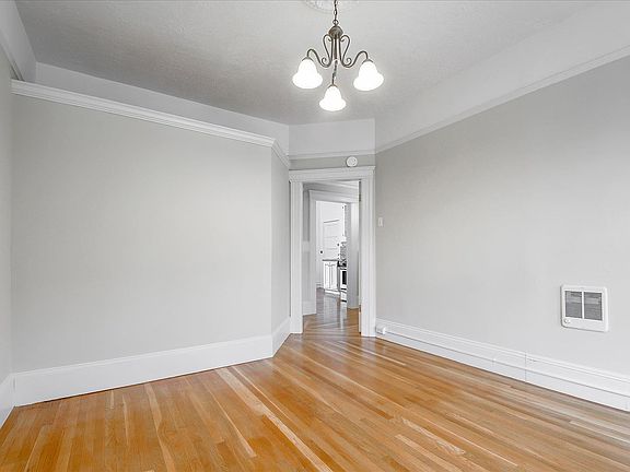 5th image of 1296 Haight St APT 25