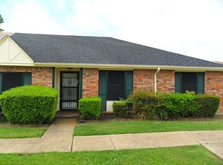 58 W Mountain Creek Dr #23, Grand Prairie, TX 75052