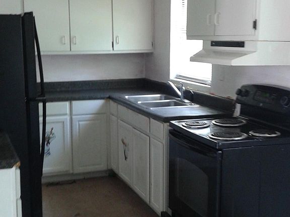 2nd image of 409 Churchill Dr