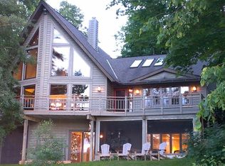 N78W29098 Flynn Rd, Hartland, WI 53029
