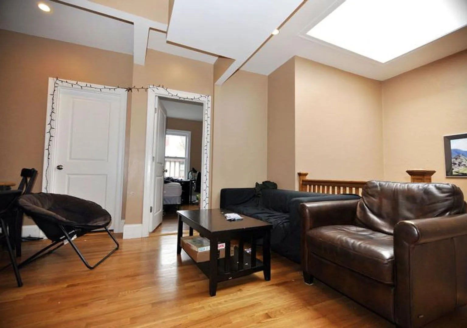 Renovated 5 Bed/2 Bath With Central Air Near B.U. — Photo 3