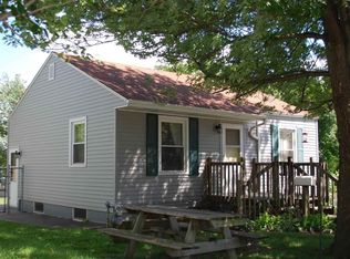 141 S Elsie Ave, Davenport, IA 52804