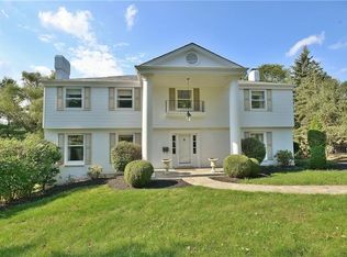 765 Pinoak Rd, Pittsburgh, PA 15243