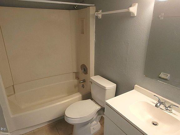 4th image of 8286 San Jose Manor Ct APT 5