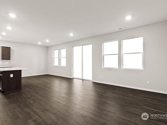 4th image of 5719 151st Street Ct E CE#5