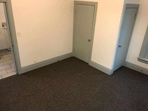 3rd image of 1408 Pennsylvania Ave #2