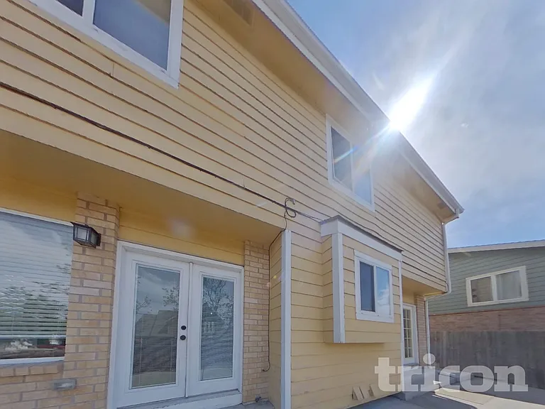 12155 Monaco Dr — Photo 17