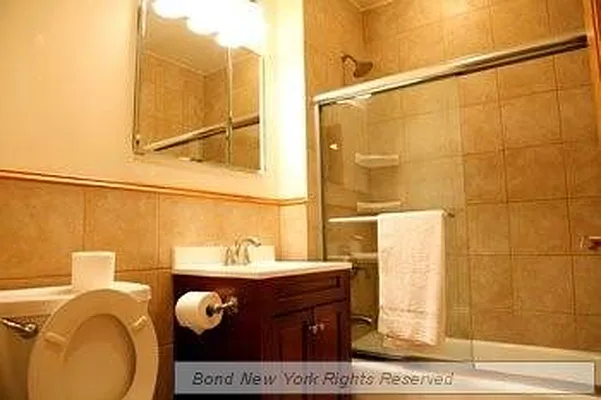 Rented by Bond New York | media 64